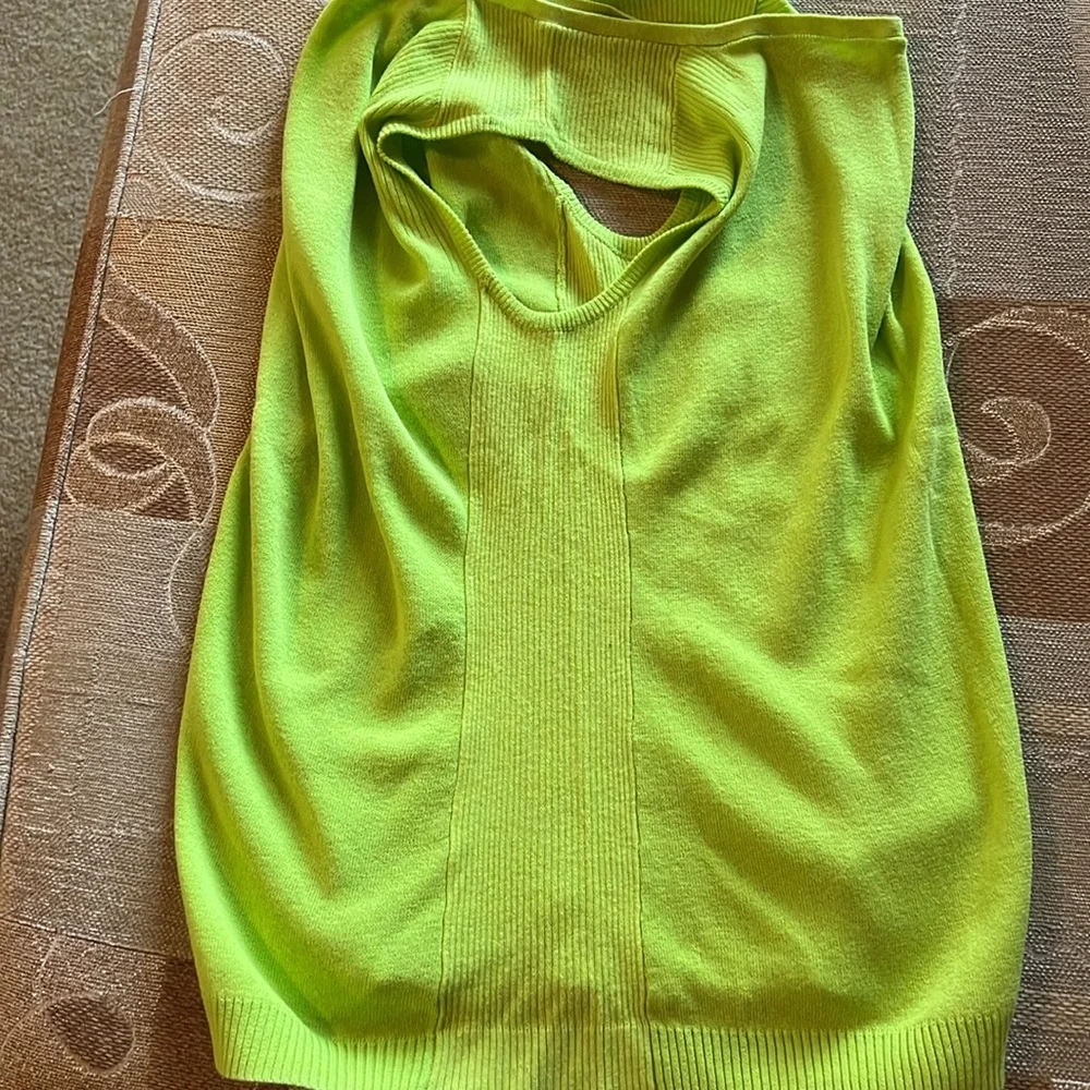 Preston & York SMALL Bright Green - Picture 4 of 6